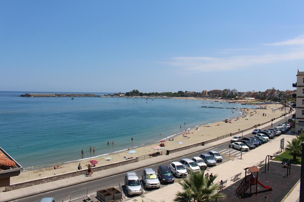 Hotel Villa Mora جيارديني ناكسوس المظهر الخارجي الصورة