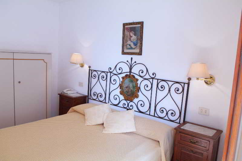 Hotel Villa Mora جيارديني ناكسوس المظهر الخارجي الصورة