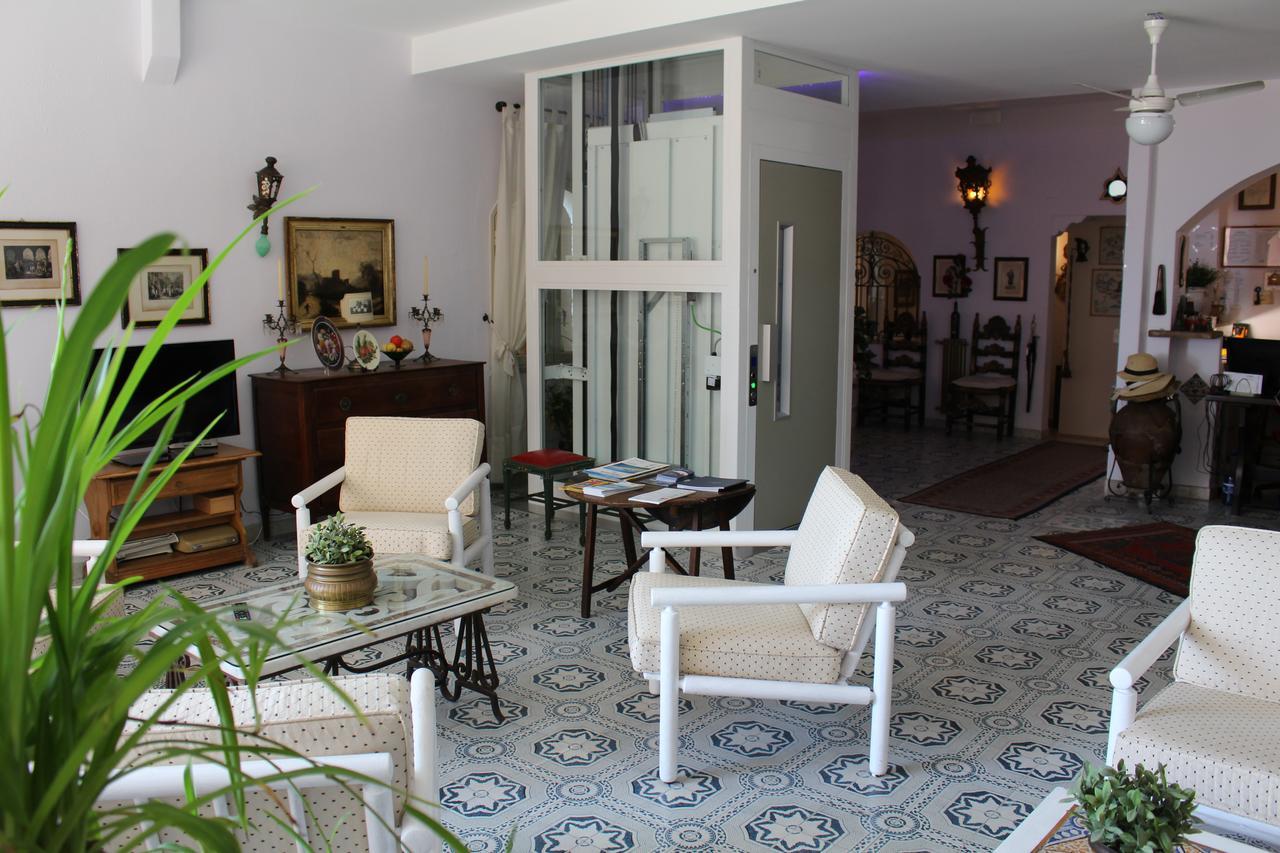 Hotel Villa Mora جيارديني ناكسوس المظهر الخارجي الصورة