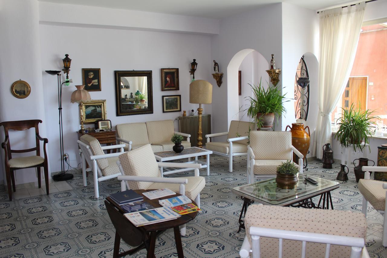 Hotel Villa Mora جيارديني ناكسوس المظهر الخارجي الصورة